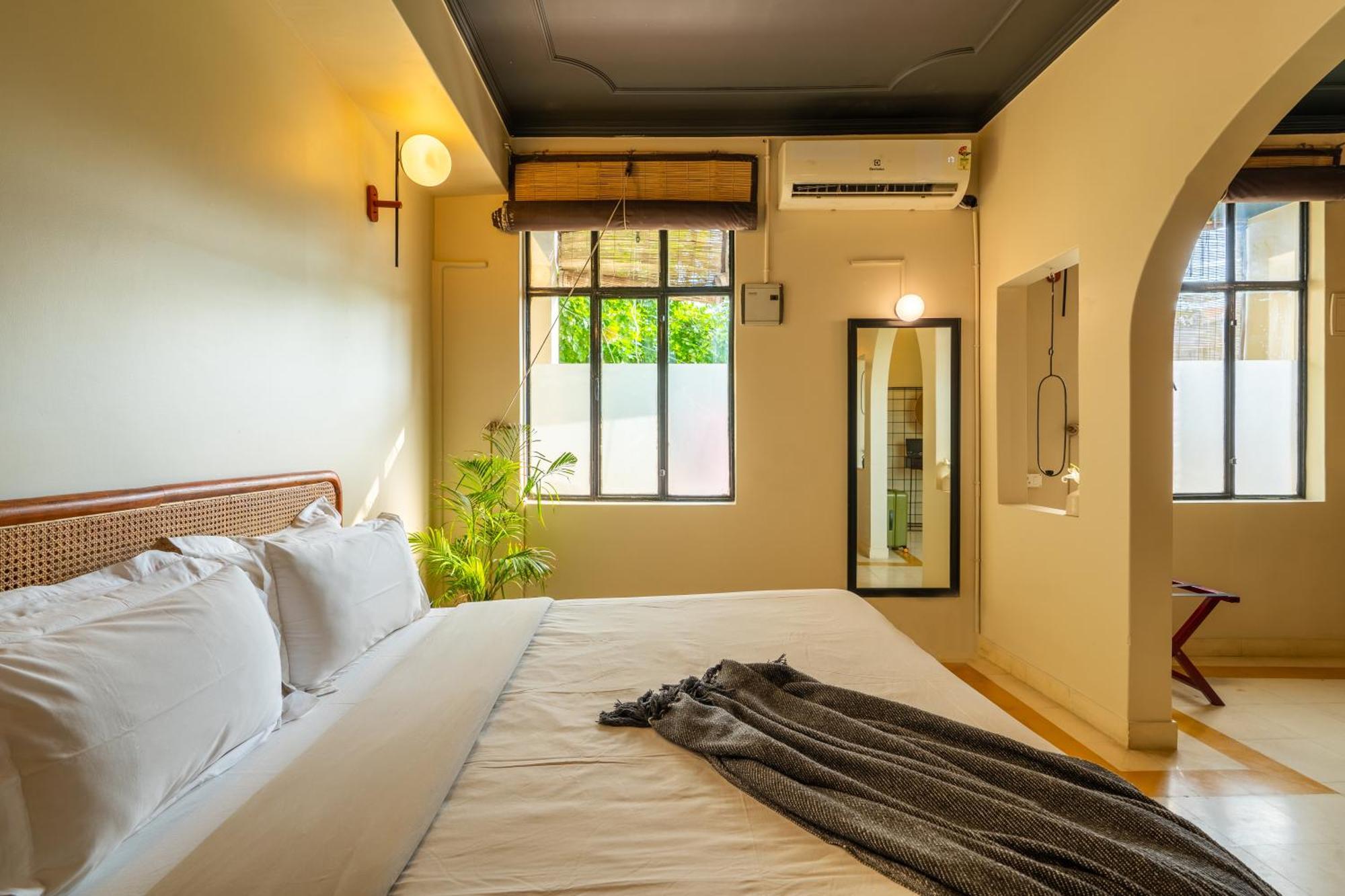 Minimalist One Hauz Khas Village New Delhi Buitenkant foto