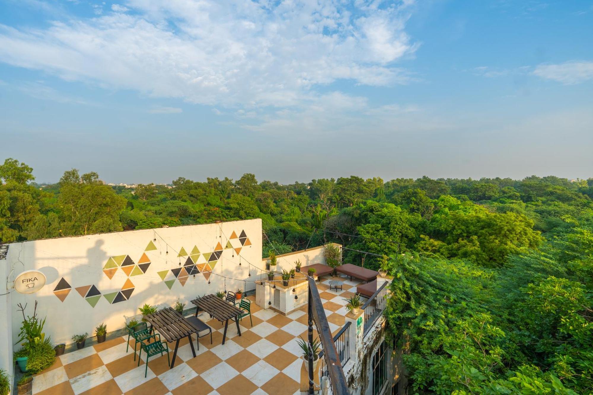 Minimalist One Hauz Khas Village New Delhi Buitenkant foto