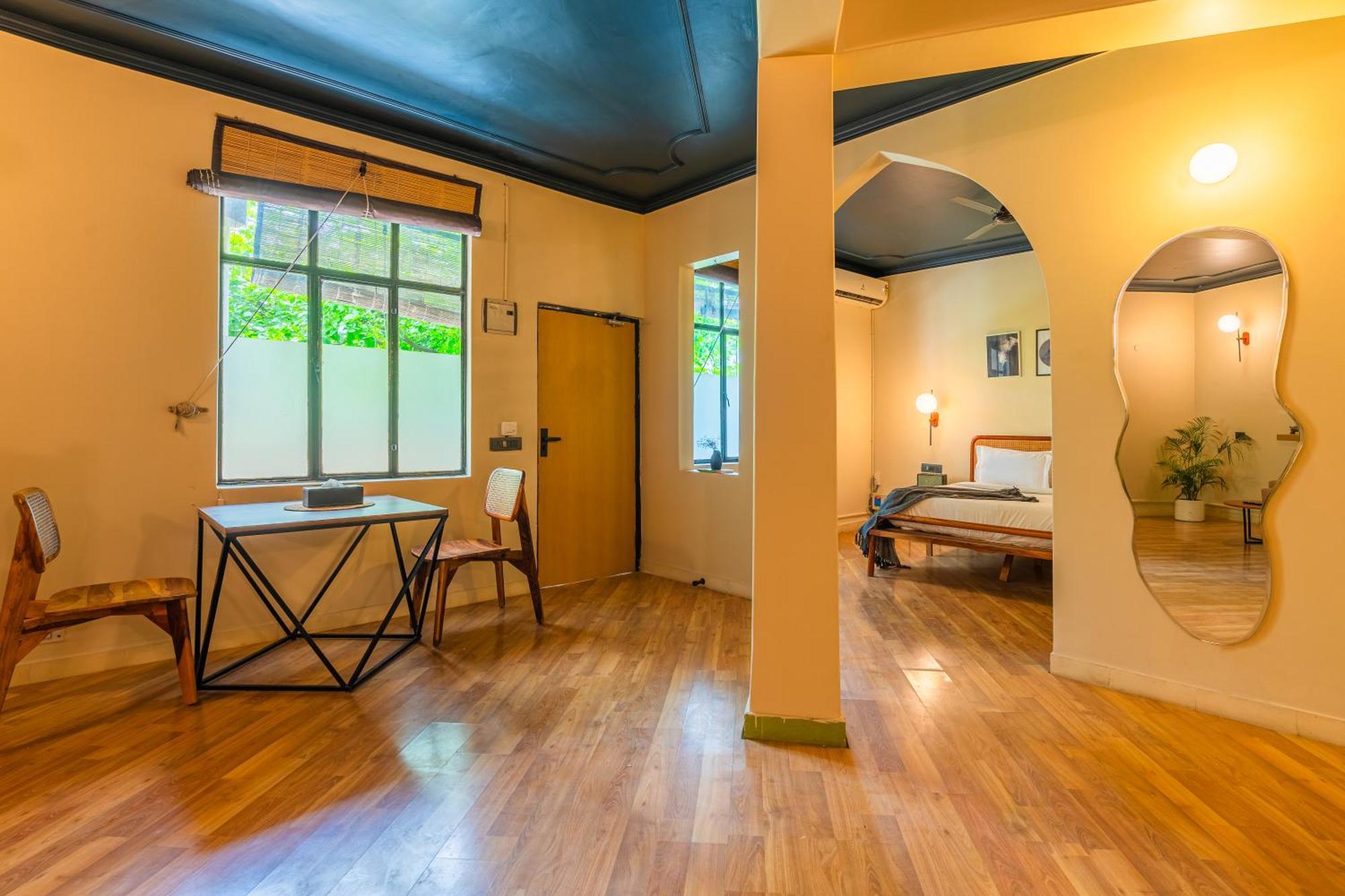 Minimalist One Hauz Khas Village New Delhi Buitenkant foto