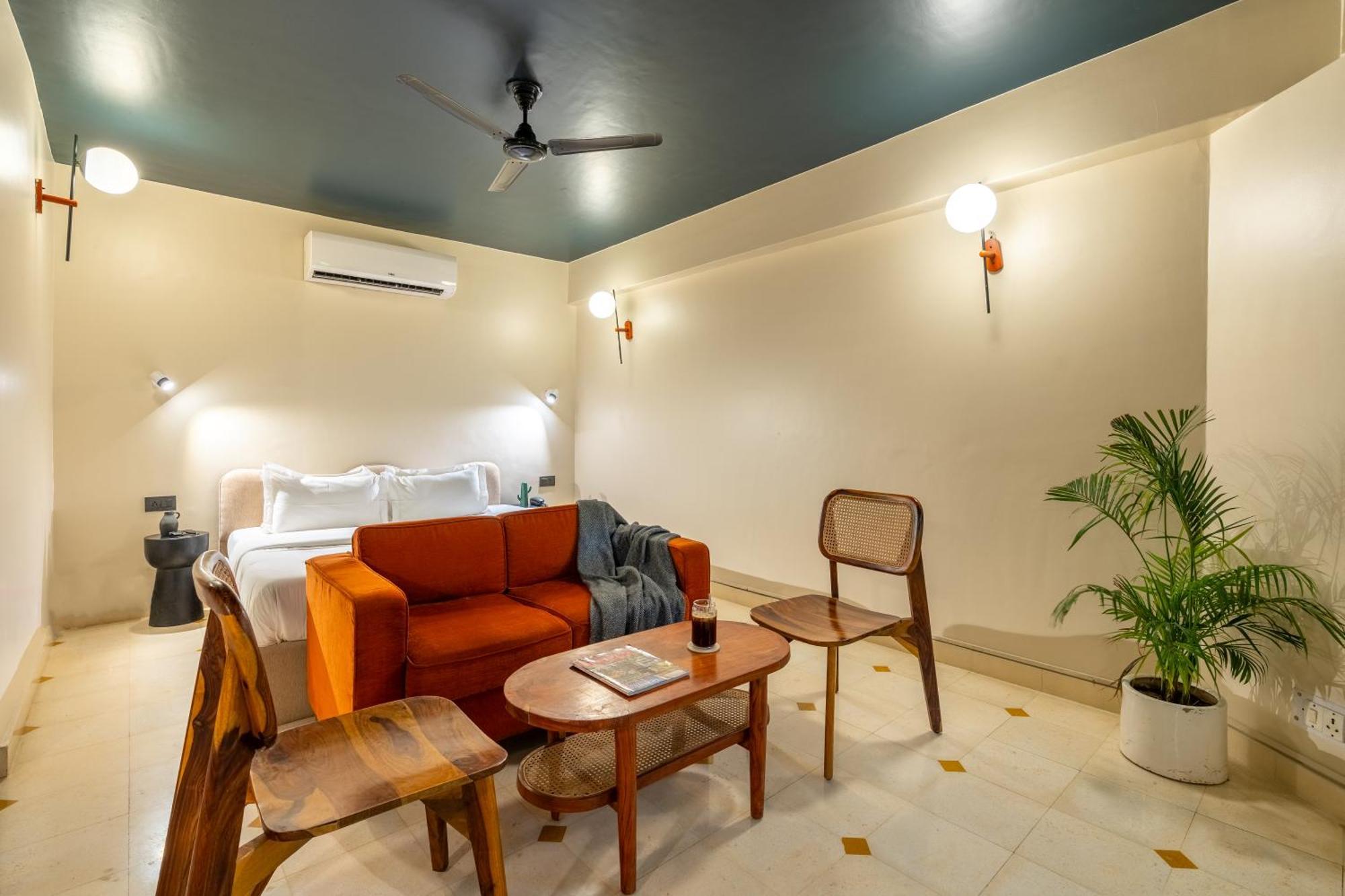 Minimalist One Hauz Khas Village New Delhi Buitenkant foto