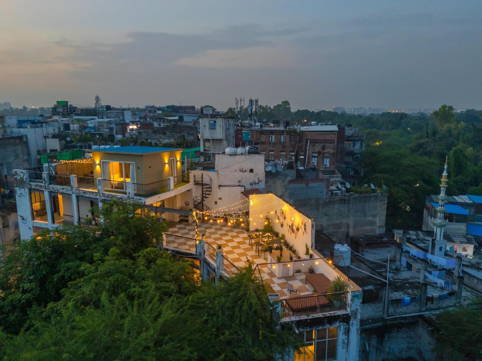 Minimalist One Hauz Khas Village New Delhi Buitenkant foto